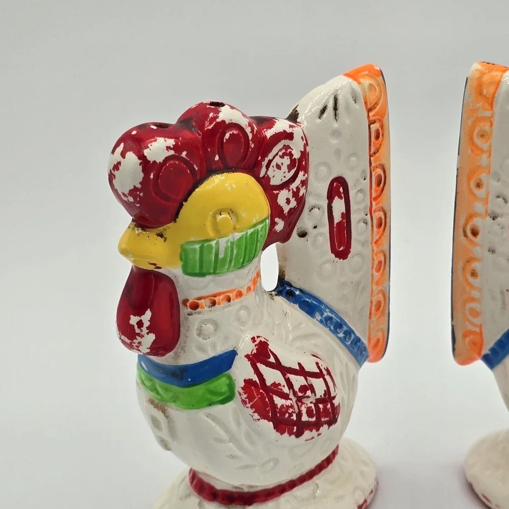 Old Chicken Collectible Set Of‎ Vintage Rooster Salt & Pepper Shakers LEGO